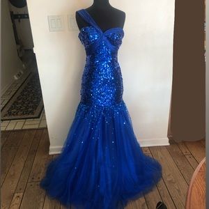 Blue sequined mermaid prom dress sz 2